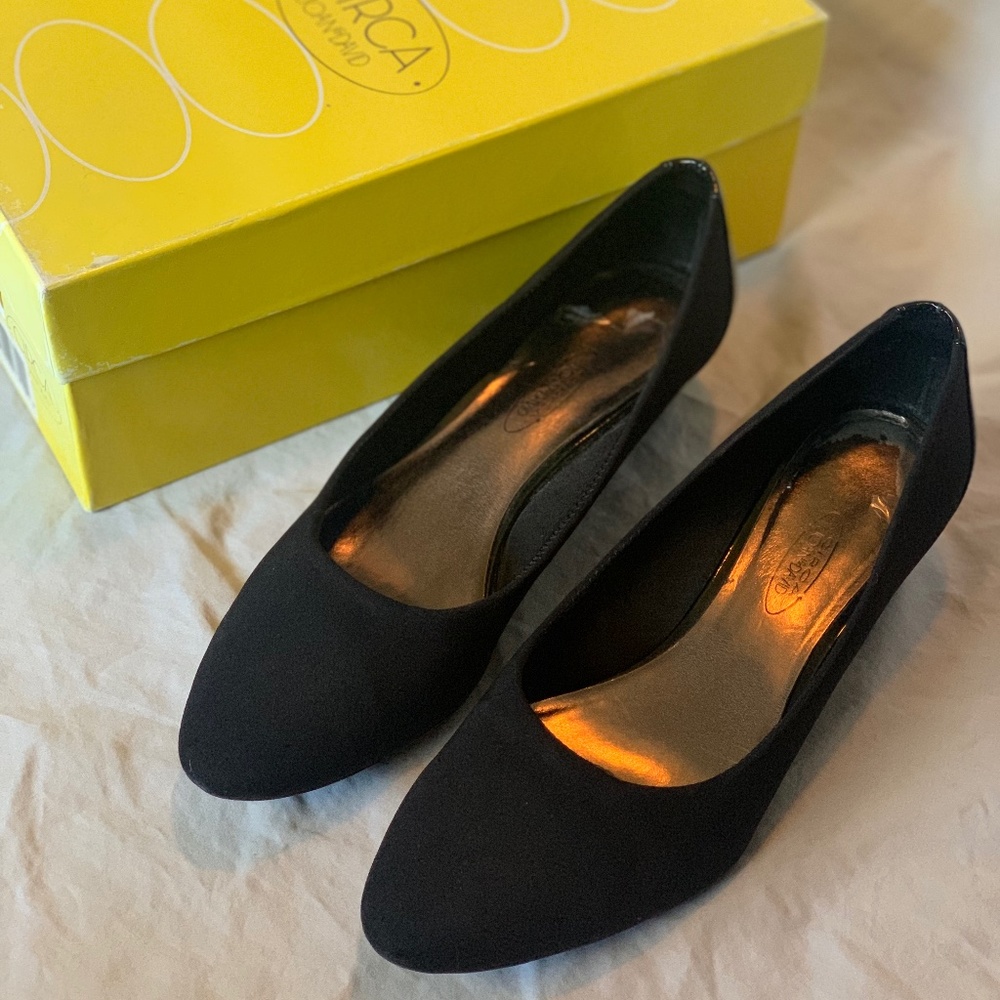 Circa Joan & David Wedge/Slip on pump